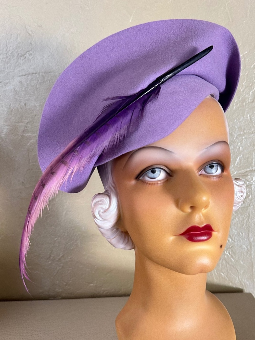 RADIANT 1940's PURPLE FELT HAT + UPTURNED BRIM  + MATCHING LONG FEATHER & QUILL